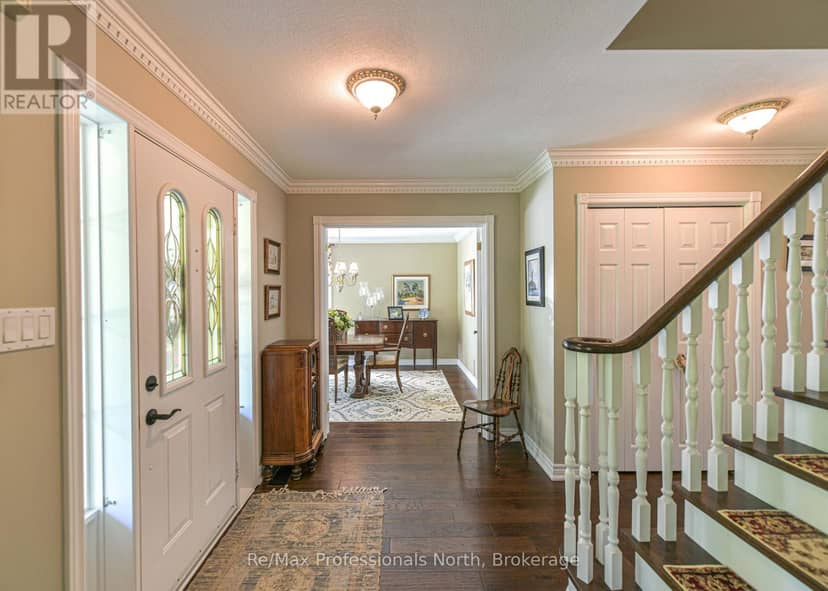 1739 Loretta Avenue — photo 18 of 40