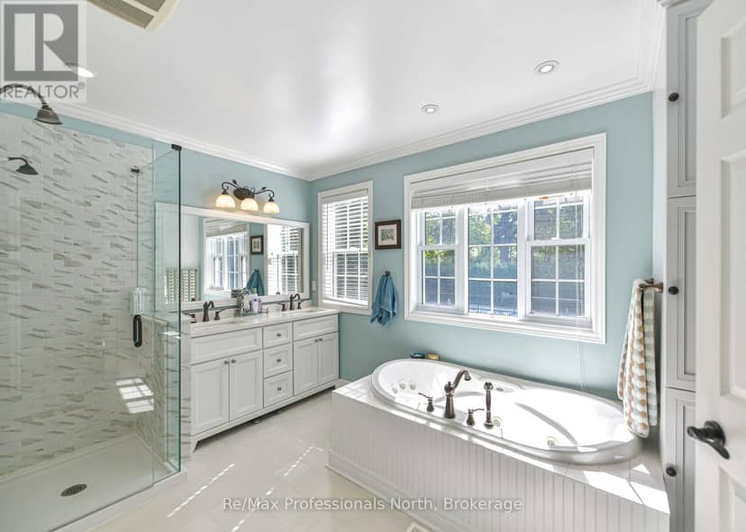 1739 Loretta Avenue — photo 25 of 40