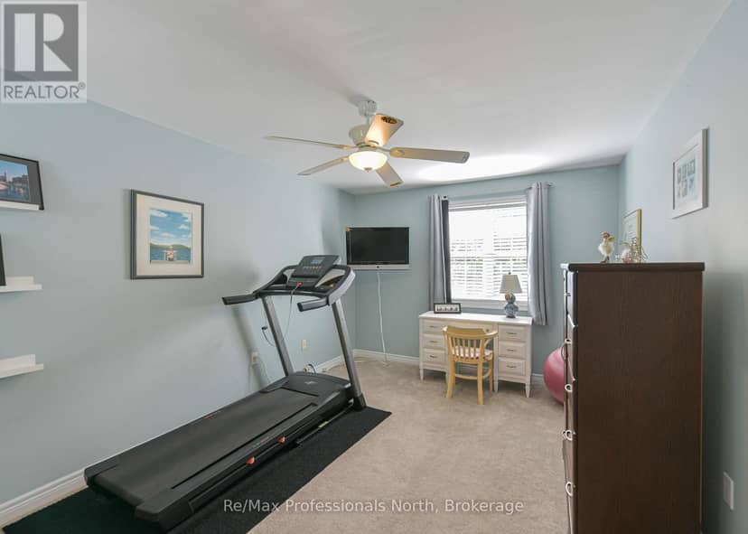 1739 Loretta Avenue — photo 28 of 40