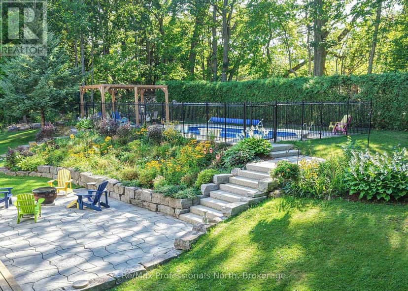 1739 Loretta Avenue — photo 33 of 40