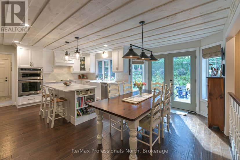 1739 Loretta Avenue — photo 9 of 40