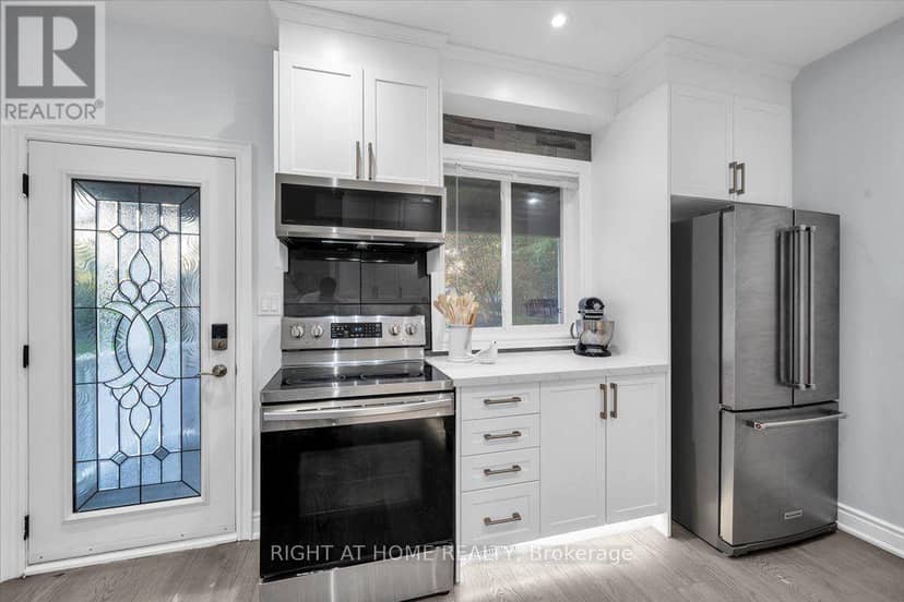 176 Burk Street — photo 13 of 40