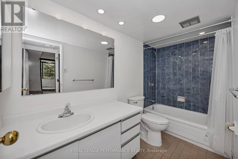 408 - 2019 Carling Avenue N — photo 35 of 40