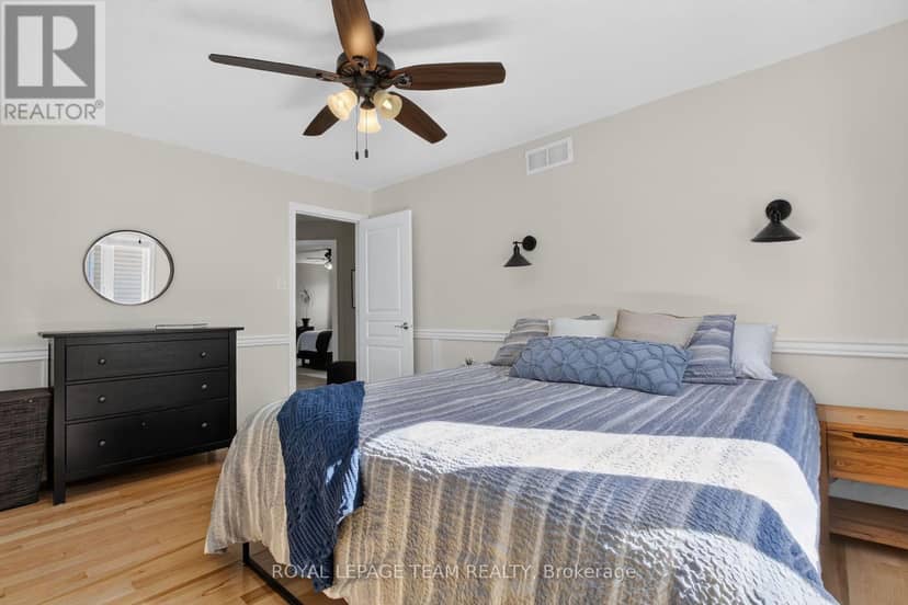 127 Coyote Crescent — photo 34 of 40