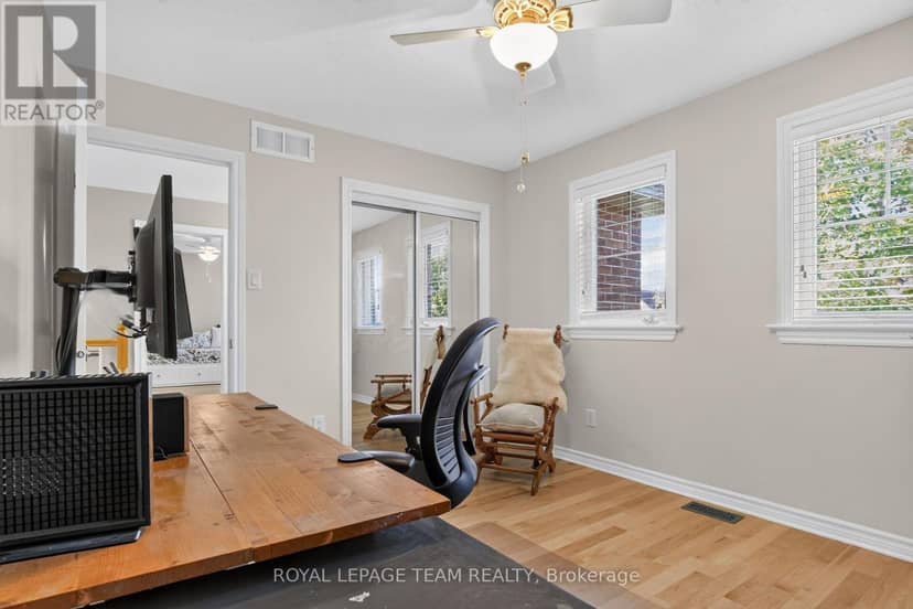 127 Coyote Crescent — photo 38 of 40