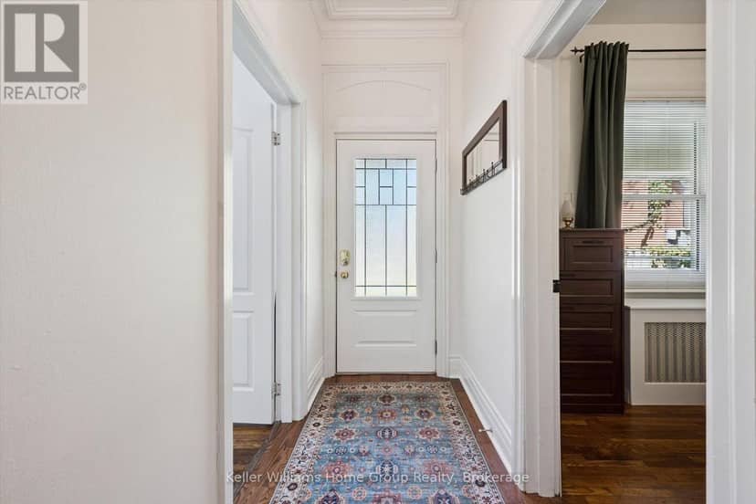 18 Aberdeen Street — photo 9 of 40