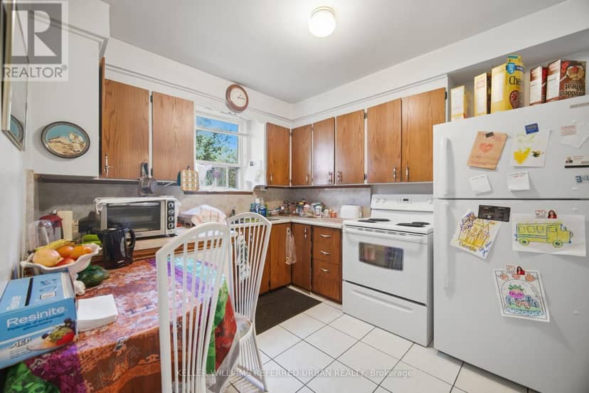 14 Verwood Avenue, Toronto, photo 6
