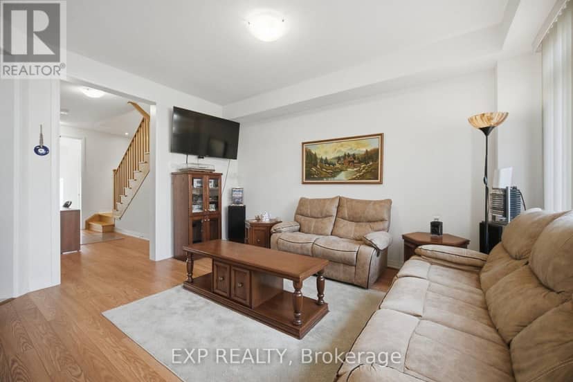 130 Ogston Crescent — photo 9 of 40