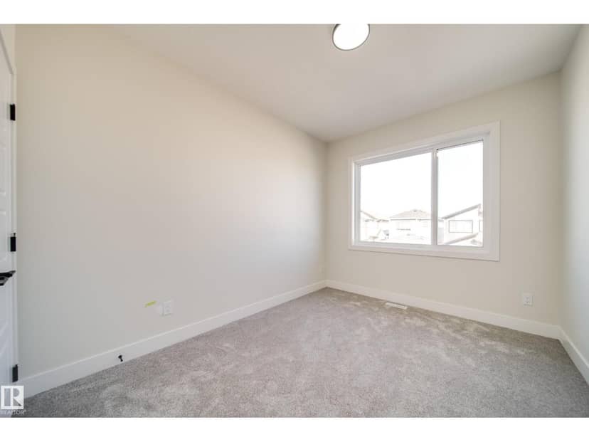 8523 183 AV NW — photo 34 of 38