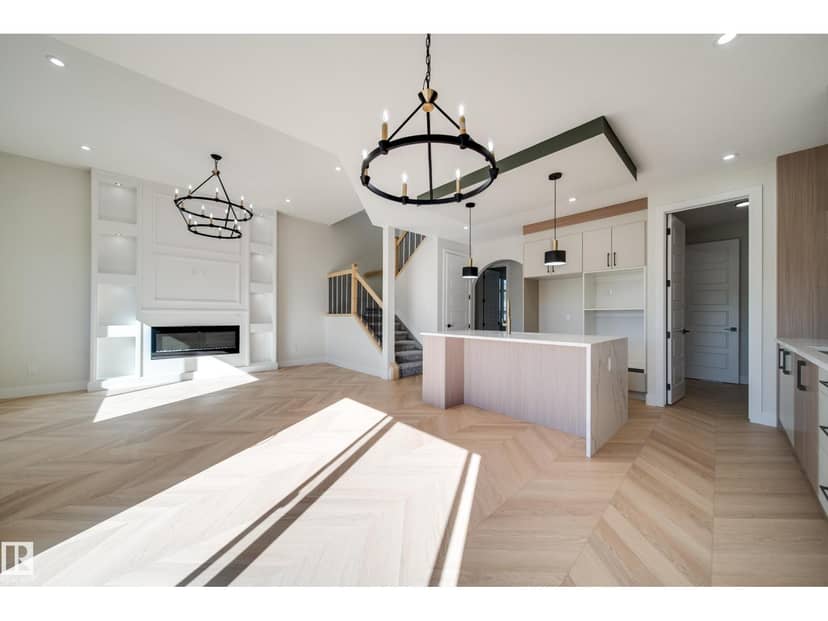 8523 183 AV NW — photo 15 of 38