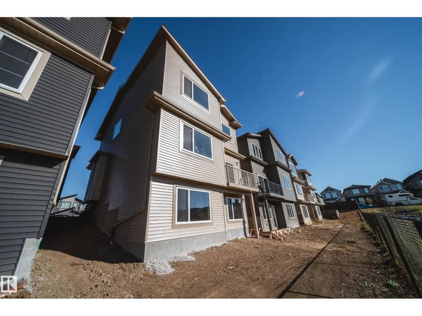 8523 183 AV NW — photo 37 of 38