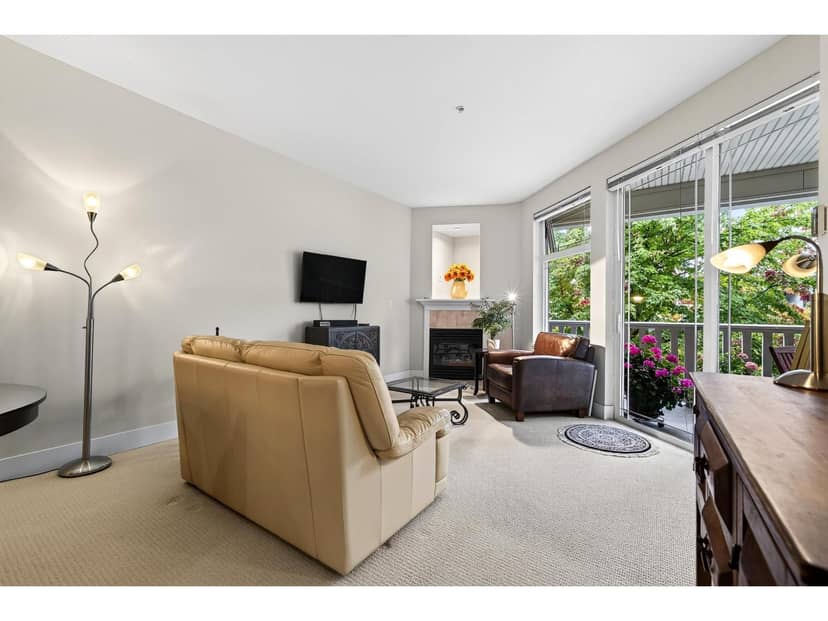 215 15392 16A AVENUE, Surrey, photo 8