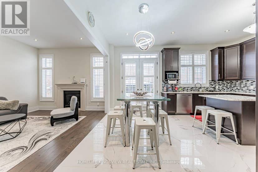61 Ross Vennare Crescent — photo 13 of 40