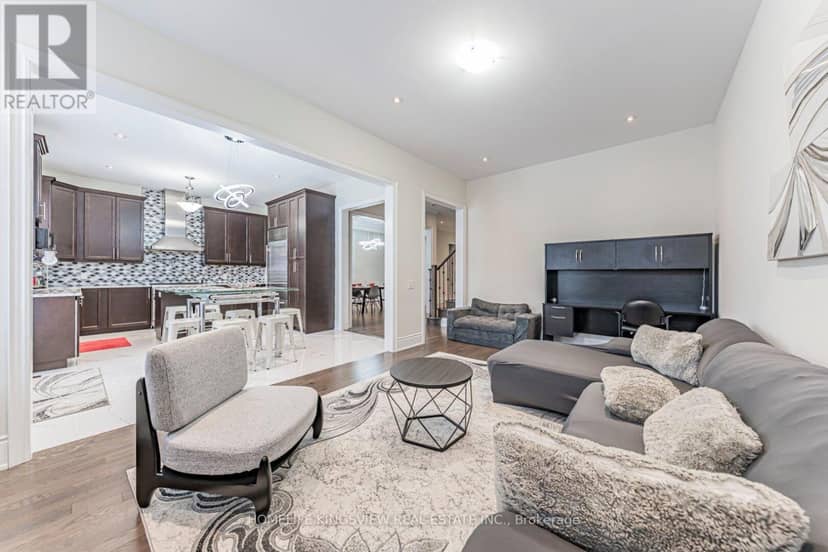 61 Ross Vennare Crescent — photo 24 of 40