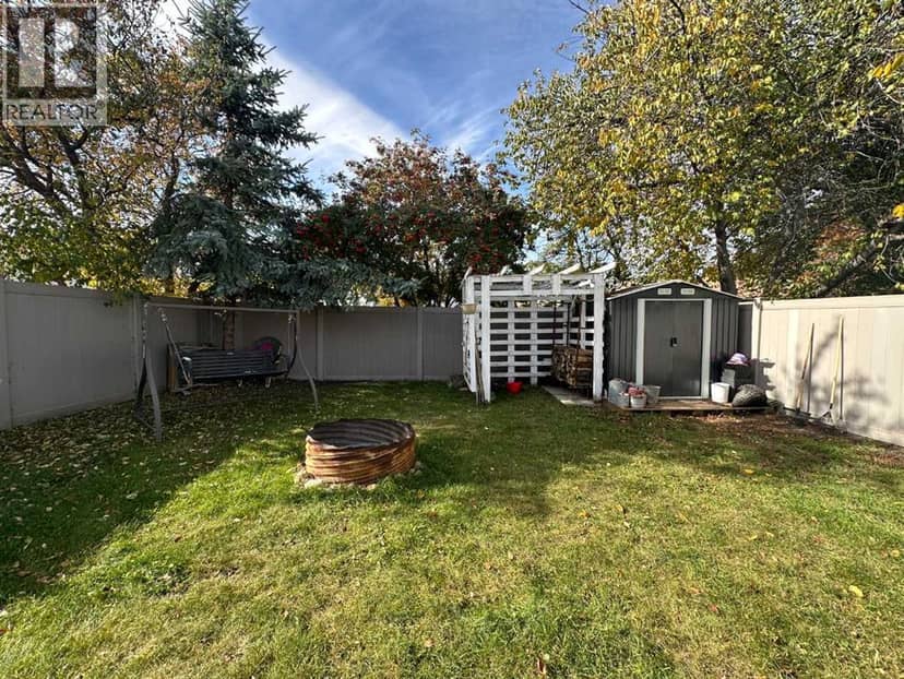 5116 38 Street — photo 23 of 23