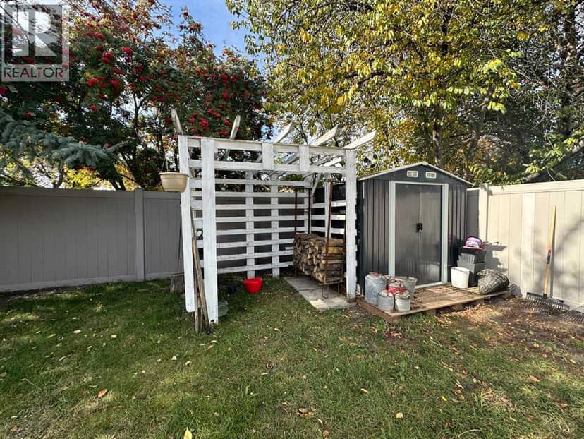 5116 38 Street — photo 19 of 23
