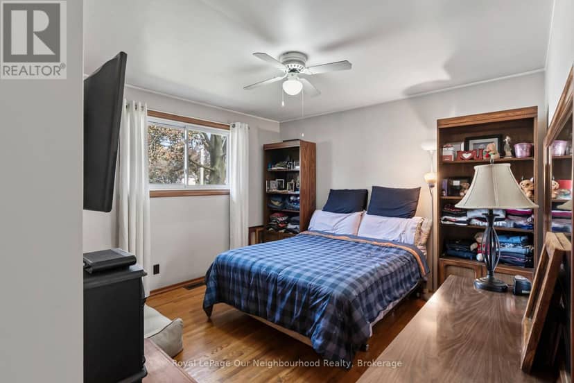 546 Burwash Street — photo 10 of 16