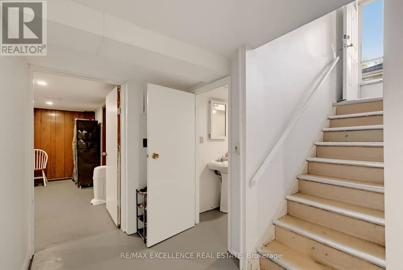 3040 Woodlawn Avenue — photo 29 of 40