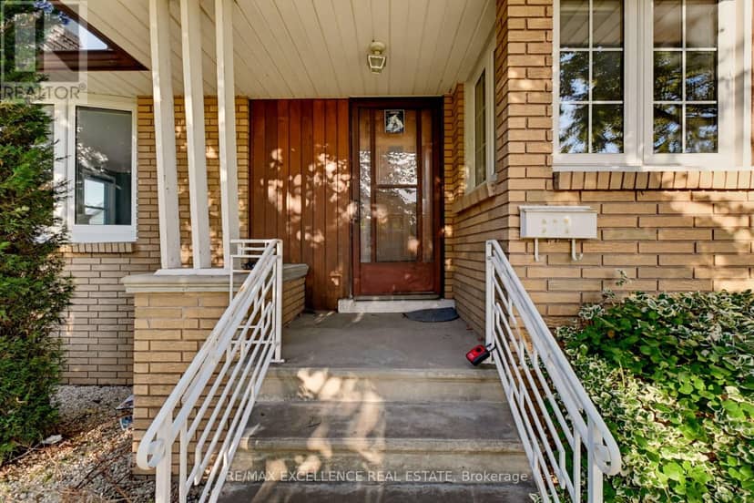 3040 Woodlawn Avenue — photo 4 of 40