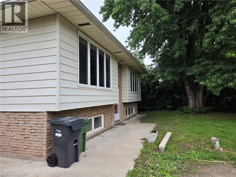 8 LYNDHURST Avenue, Simcoe, photo 4
