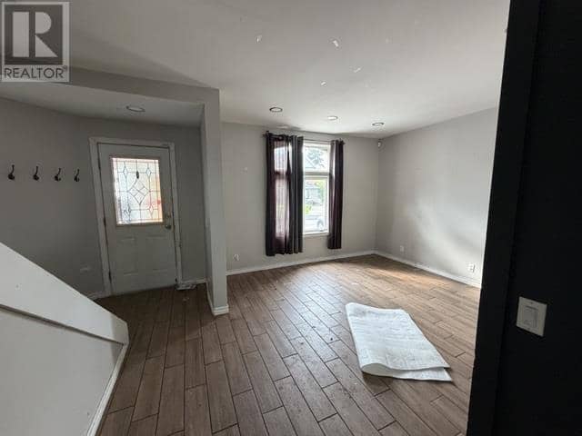 160 Albert ST E — photo 4 of 20
