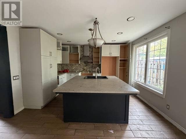 160 Albert ST E — photo 8 of 20