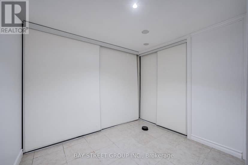 7 Emmott Avenue — photo 39 of 40