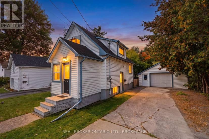 657 Collins Bay Road, Kingston
