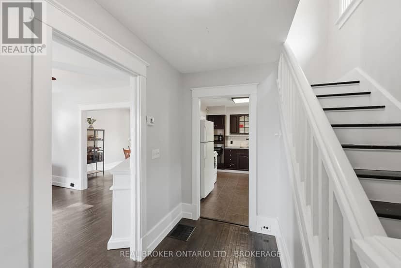 657 Collins Bay Road — photo 16 of 37