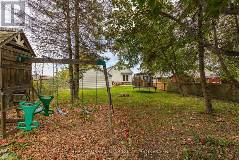 657 Collins Bay Road — photo 36 of 37