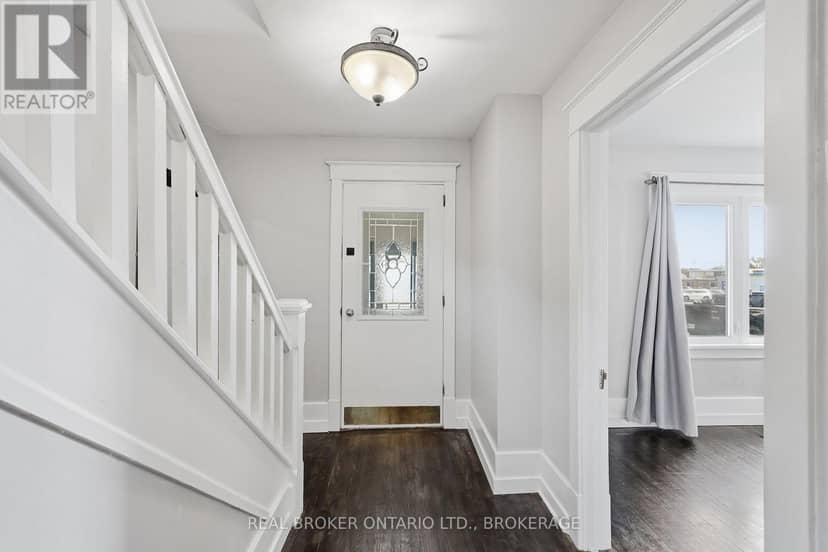 657 Collins Bay Road, Kingston, photo 6