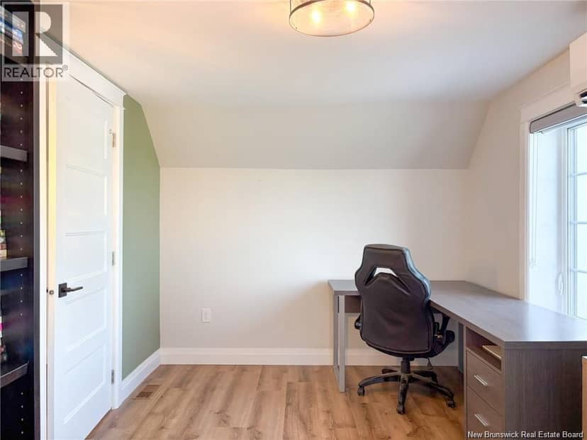 24 Riverview Drive Unit# 202 — photo 32 of 40