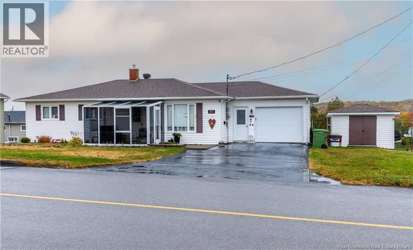 203 Reservoir Street, Grand-Sault/Grand Falls, photo 2