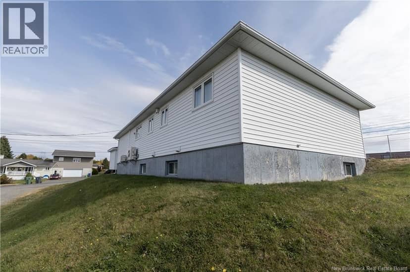 203 Reservoir Street — photo 28 of 31