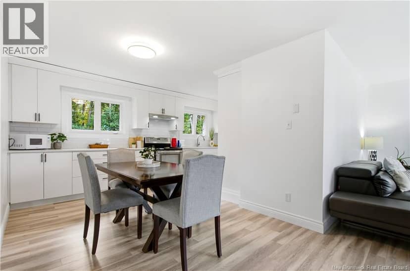 724 Irvine Street — photo 6 of 40