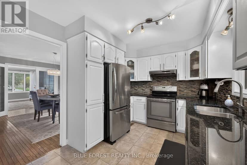 1039 Country Club Court — photo 10 of 40