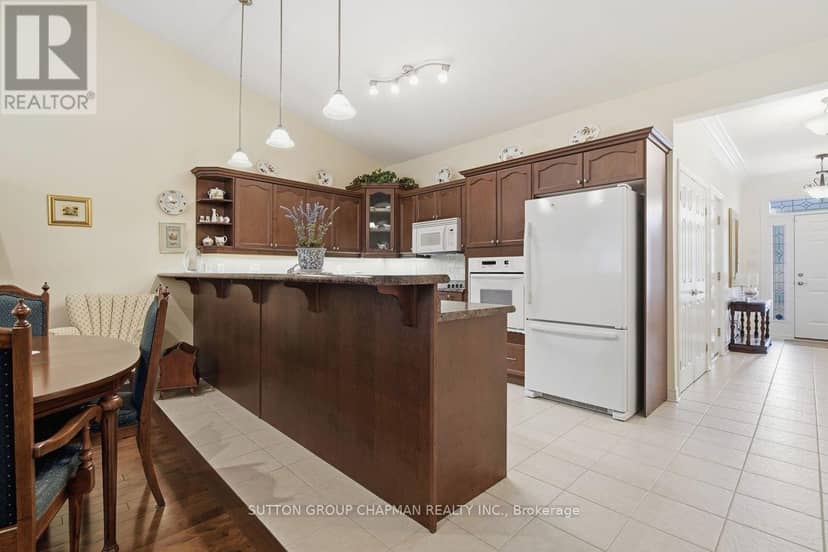 15 - 455 Hyde Park Road — photo 19 of 40