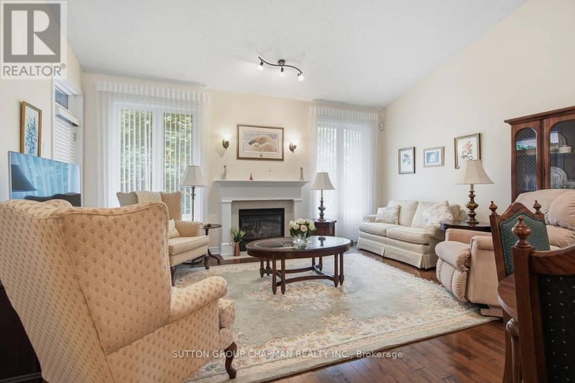 15 - 455 Hyde Park Road — photo 25 of 40