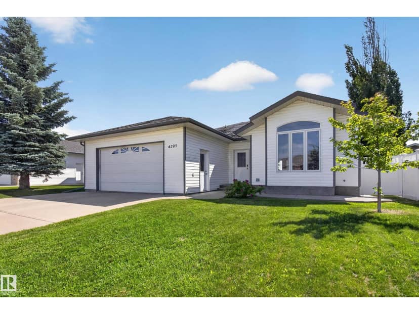 4209 46 ST, Vegreville