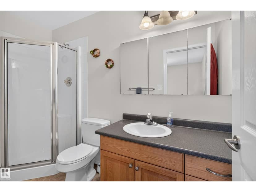 4209 46 ST — photo 31 of 40