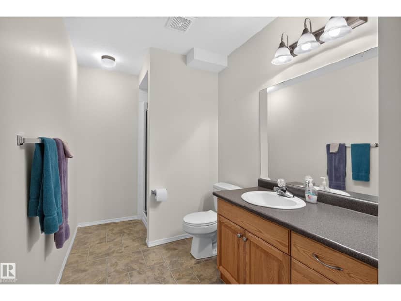 4209 46 ST — photo 39 of 40