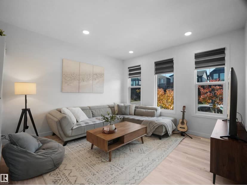 1635 Plum Circle Ci SW — photo 10 of 40