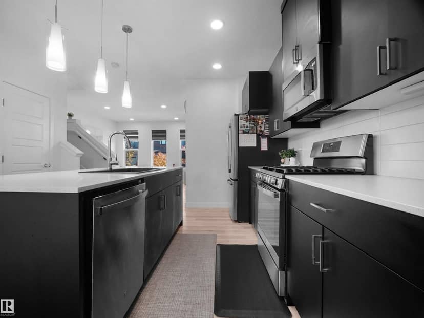 1635 Plum Circle Ci SW — photo 15 of 40