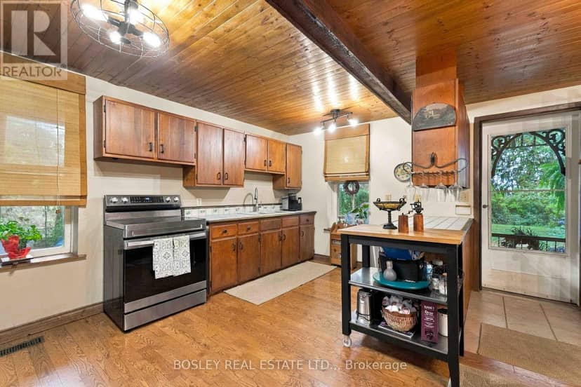 860 Moyer Road — photo 10 of 38