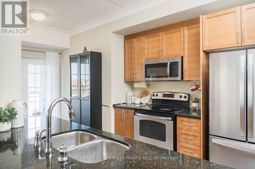 310 - 1379 Costigan Road — photo 10 of 24