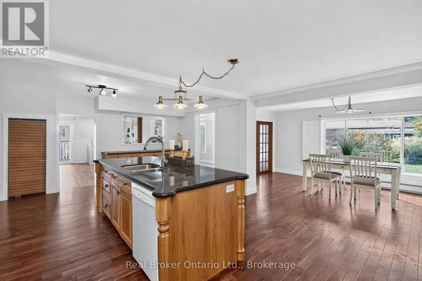 320 Lafontaine Road W — photo 7 of 40