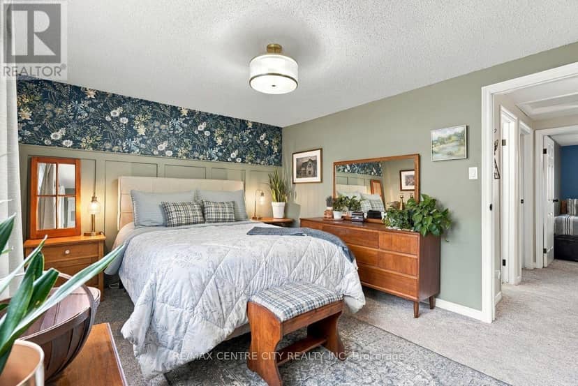 46 - 110 Deveron Crescent — photo 24 of 40