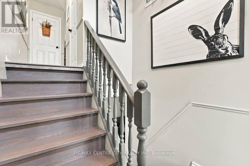 46 - 110 Deveron Crescent — photo 31 of 40