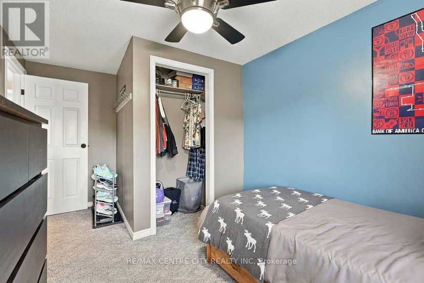 46 - 110 Deveron Crescent — photo 29 of 40