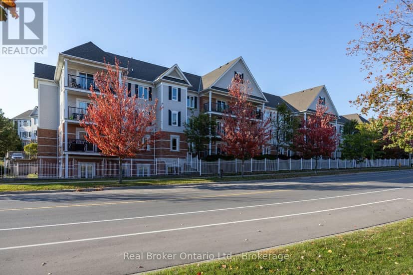 108 - 106 Aspen Springs Drive, Clarington